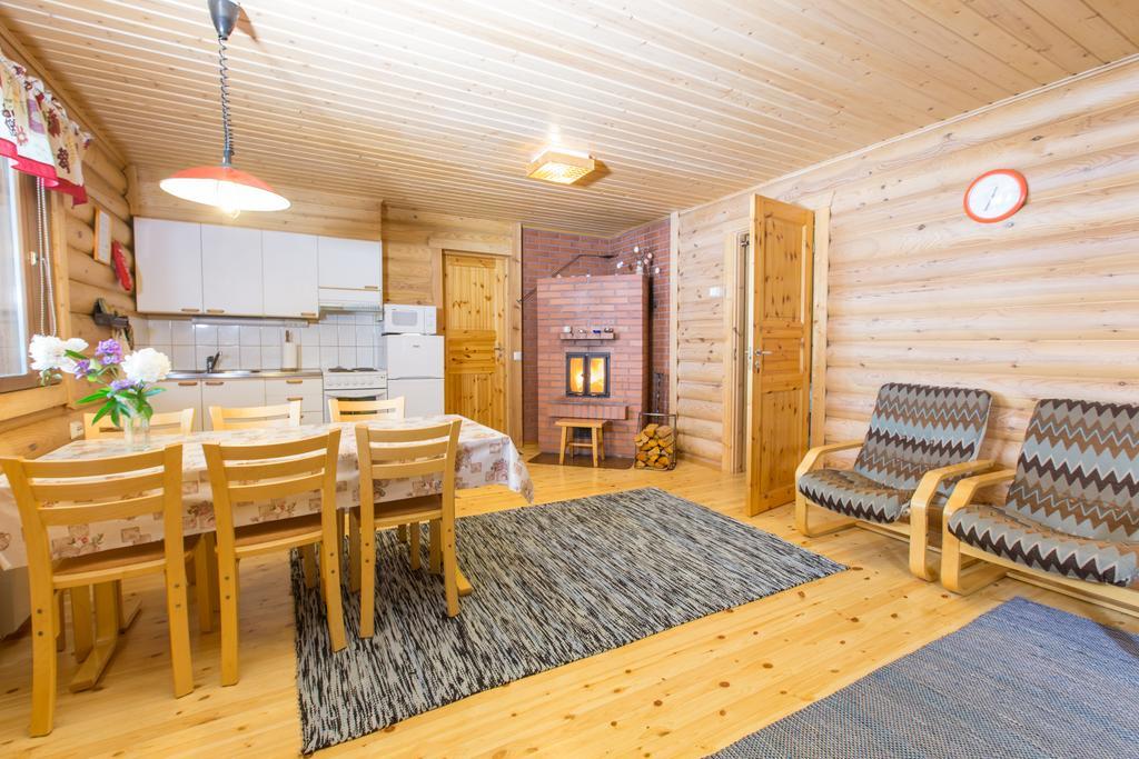 Resort Naaranlahti Cottages Pokoj fotografie
